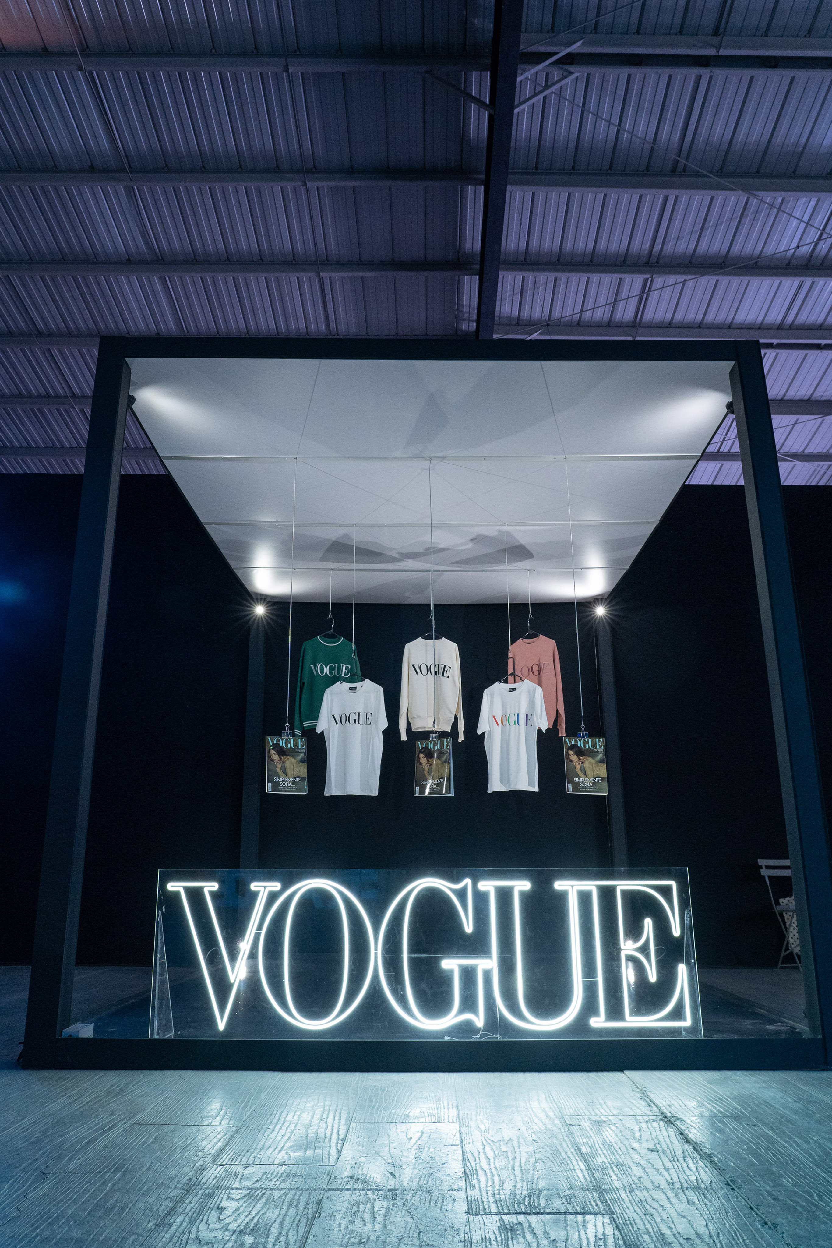Stand Vogue Collection